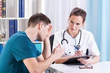 Urológ predpisuje liečbu prostatitídy